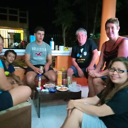Touristlink Homestay Donsol Buitenkant foto